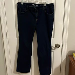 Gently Worn Old Navy Kicker Boot-Cut Stretch Jeans Size 16 Short